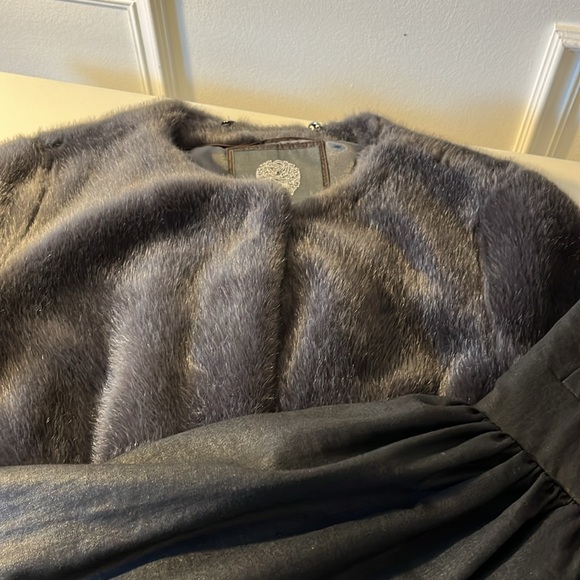 Vince Camuto faux fur jacket size small colour aubergine - Picture 11 of 12